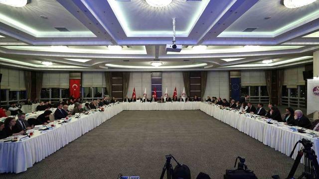 AYM Başkanı a&ccedil;ıkladı: Yapay zeka devreye girecek