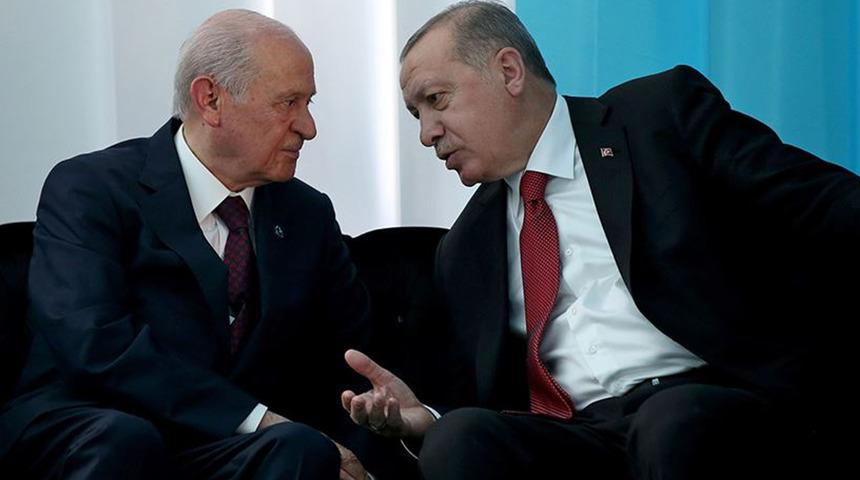Devlet Bah&ccedil;eli'den Cumhurbaşkanı Erdoğan'a anlamlı hediye