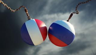 Rusya ile Fransa arasındaki 'klavye savaşı' g&uuml;ndem oldu! Dikkat &ccedil;eken 'Napolyon' g&ouml;ndermesi