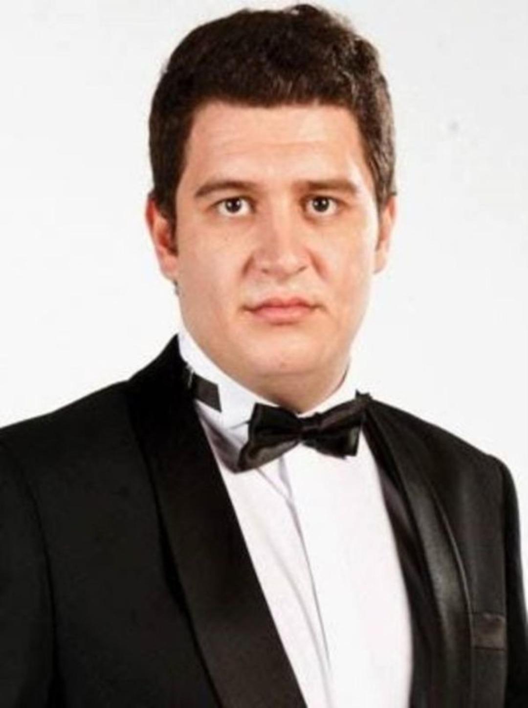 Yeraltı nın Bozkurt u Uraz Kaygılaroğlu m&uuml;cadele ettiği hastalığını ilk kez a&ccedil;ıkladı!  140 kiloyu g&ouml;rd&uuml;   2