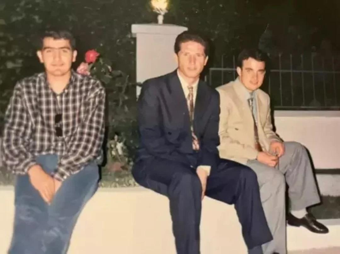 Vali G&uuml;l den nostaljik paylaşım! Bu fotoğrafla Cumhurbaşkanı Erdoğan ın doğum g&uuml;n&uuml;n&uuml; kutladı 2