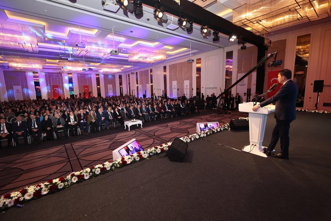 Bakan Kurum, COP31 zirvesine katıldı: "İklim eyleminde bir d&ouml;n&uuml;m noktası olacak" 1