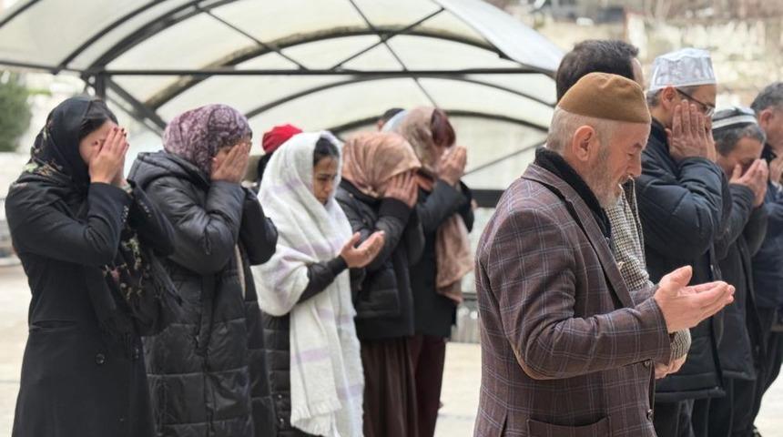 &Uuml;mraniye'de &ouml;ld&uuml;r&uuml;len &Ouml;zbekistanlı Sayyora i&ccedil;in gıyabi cenaze namazı kılındı