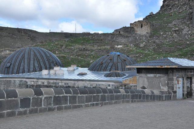 Tarihi Muradiye Hamamı turizme kazandırılacak