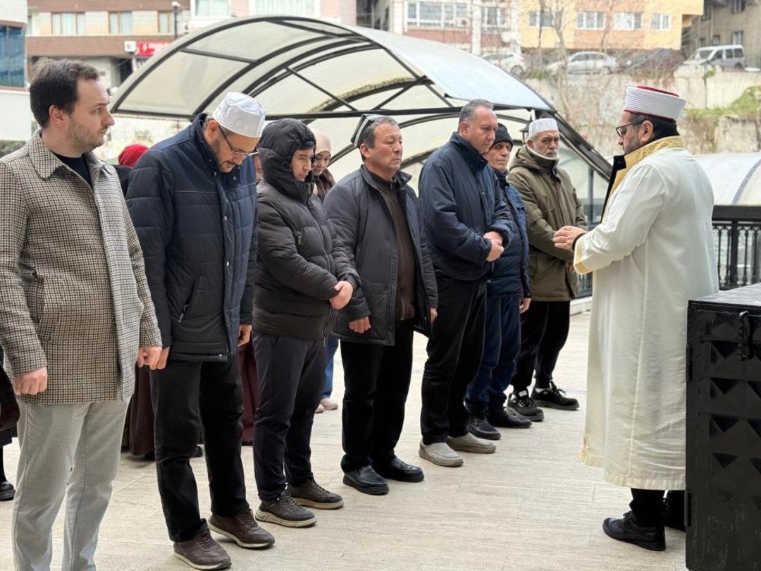 &Uuml;mraniye de &ouml;ld&uuml;r&uuml;len &Ouml;zbekistanlı Sayyora i&ccedil;in gıyabi cenaze namazı kılındı 1