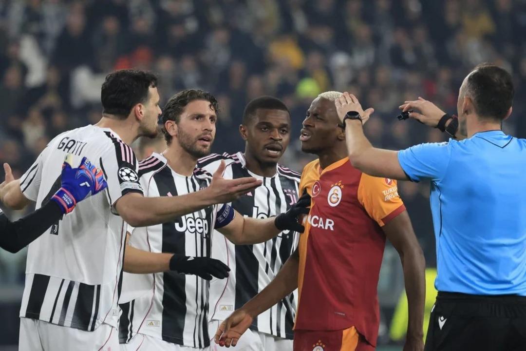 Şampiyonlar Ligi nin yıldızı Osimhen in elini kolunu bağlayan hamle! Juventus a transfer mi olacak? 1