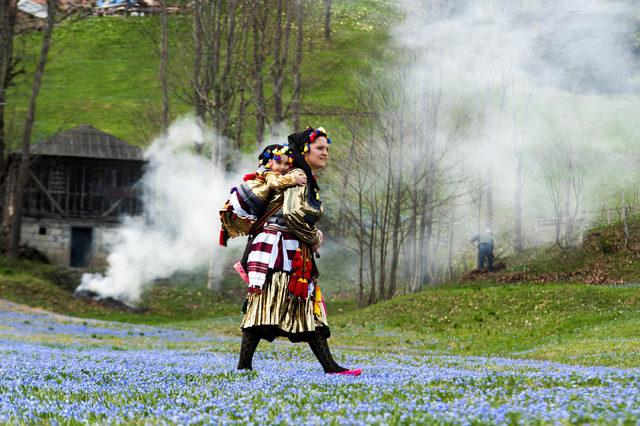 'Mor yayla'ya ziyaretçi akını