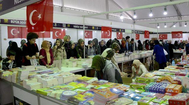 Kitap Günleri bu yıl 200 bin ziyaretçiyi ağırladı