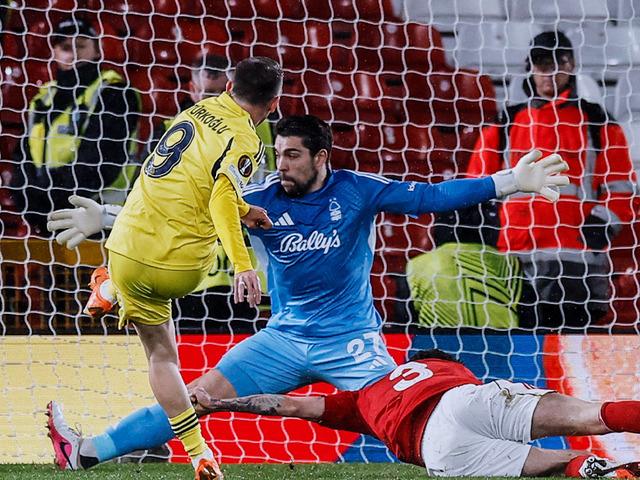 İngiltere'de kazandık ama yetmedi! Fenerbah&ccedil;e Nottingham'a elendi