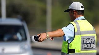 Resmileşti! Araç kullananlar dikkat: Yeni trafik cezaları belli oldu