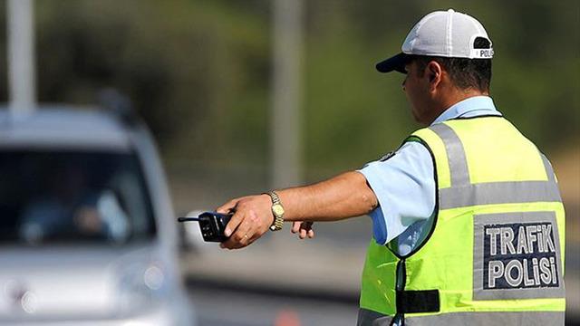 Resmileşti! Araç kullananlar dikkat: Yeni trafik cezaları belli oldu