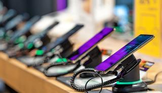 Akıllı telefon alacaklara k&ouml;t&uuml; haber: Fiyatlar y&uuml;kselecek!