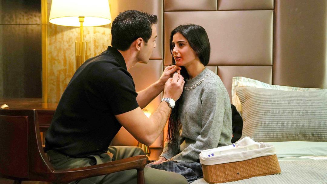 Sevdiğim Sensin deki &ouml;p&uuml;şme sahnesi sosyal medyayı salladı!   Senarist, Dicle yi ayağa kaldır   1