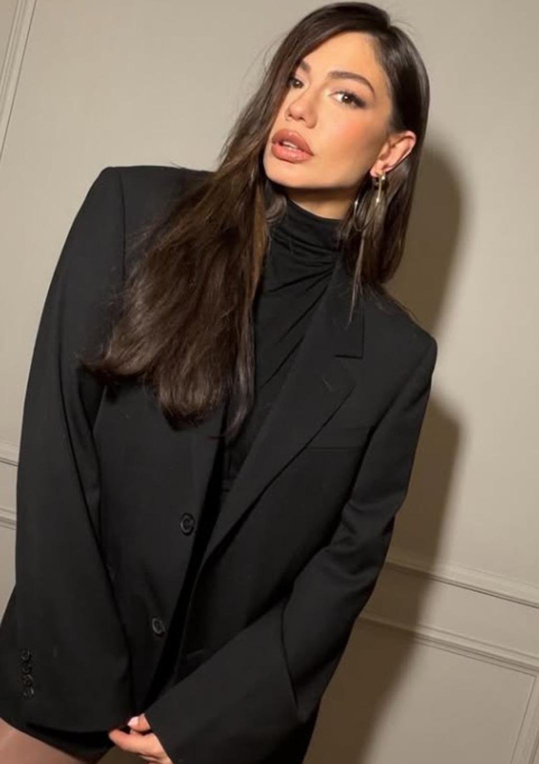 Eşref R&uuml;ya nın Nisan ı Demet &Ouml;zdemir yeni yaşını kutladı! Doğum g&uuml;n&uuml;ne &ouml;zel iddialı pozlar 4