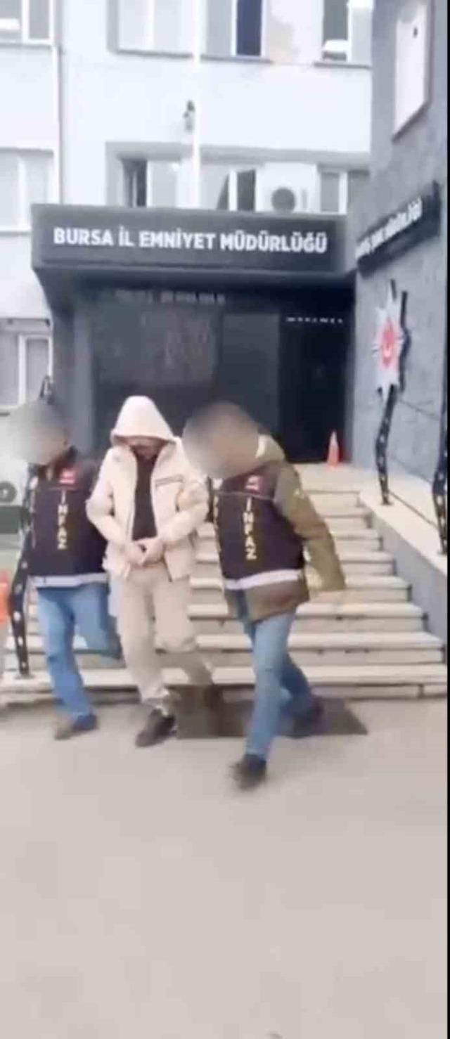 Bursa&rsquo;da kesinleşmiş hapis cezası bulunan 3 firari yakalandı 2