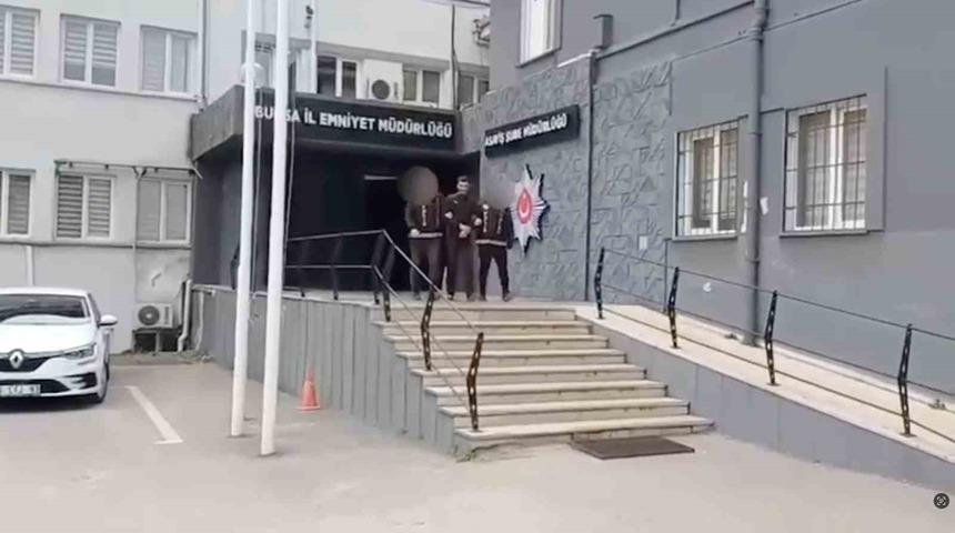 Bursa&rsquo;da kesinleşmiş hapis cezası bulunan 3 firari yakalandı