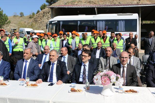 Elazığ’da kadroya geçen 179 işçi, iş başı yaptı