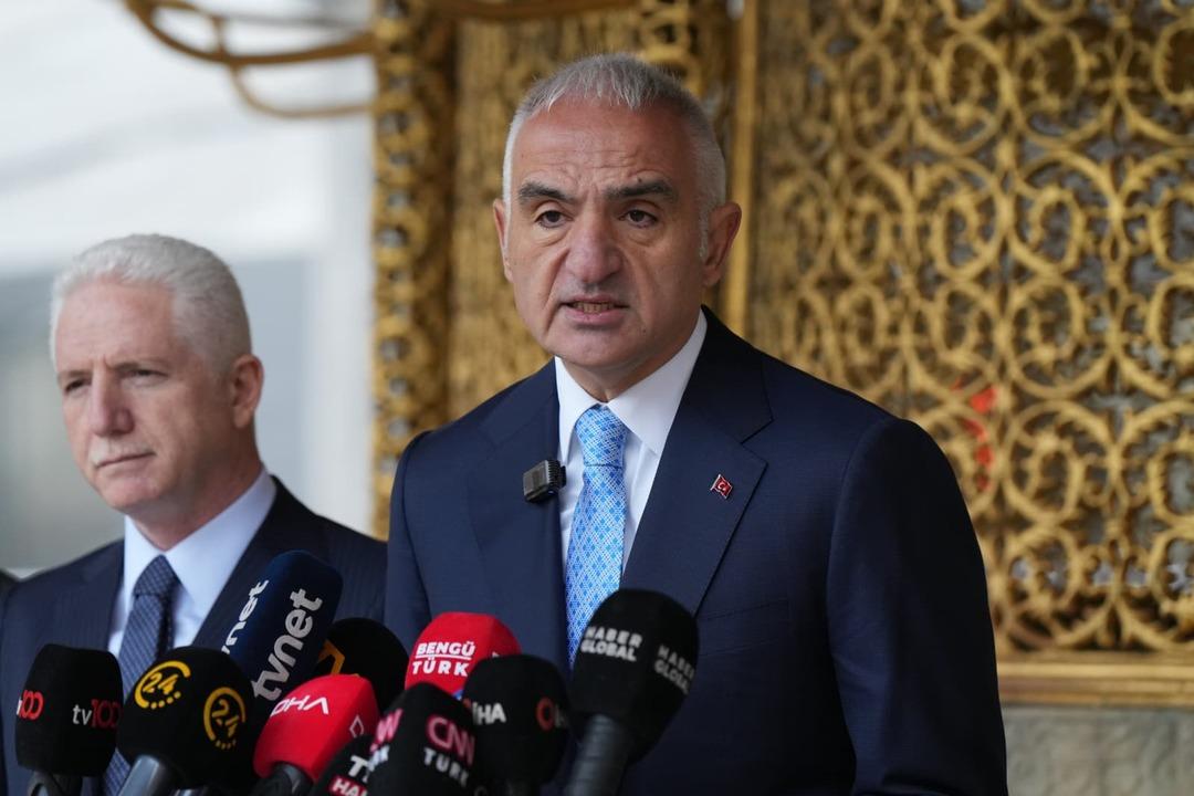 Ayasofya da Cumhuriyet tarihinin en kapsamlı restorasyonu! Bakan Ersoy a&ccedil;ıkladı: S&uuml;re&ccedil; devam ediyor 5