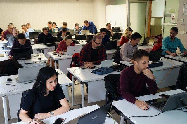 BAKKA sanal gerçeklik uygulamaları eğitim semineri