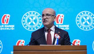 Bakan Şimşek, T&uuml;rkiye'nin kredi notunu artırılmasını değerlendirdi: