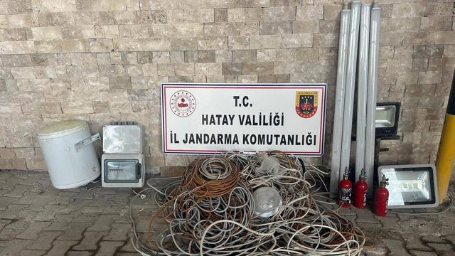 Hatay'da hırsızlık şüphelisi 5 saatlik kamera görüntüsünün izlenmesiyle yakalandı