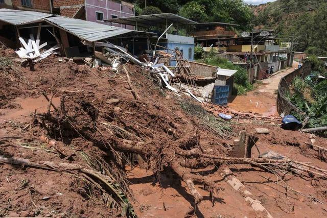 Brezilya&rsquo;daki sel ve toprak kaymalarında can kaybı 59&rsquo;a y&uuml;kseldi 4