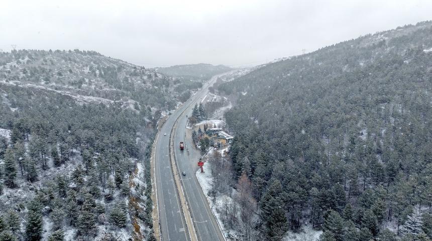 &Ccedil;orum'da kar yağışı etkili oluyor