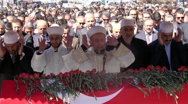 Afrin'de şehit olan UMKE görevlisi Burak Tatar için tören (2)