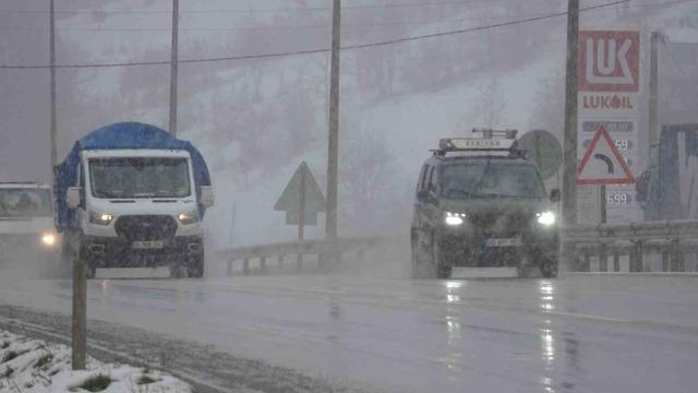 Samsun’da yüksek kesimler beyaza büründü 5