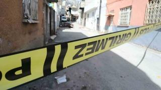 Kahramanmaraş’ta fırtına çatıları uçurdu