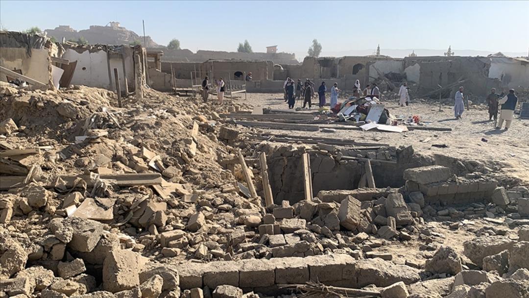 &Ccedil;atışmalar savaşa d&ouml;n&uuml;şt&uuml;: Pakistan, Afganistan daki 22 askeri hedefi vurdu! Pakistan dan yasak kararı 2