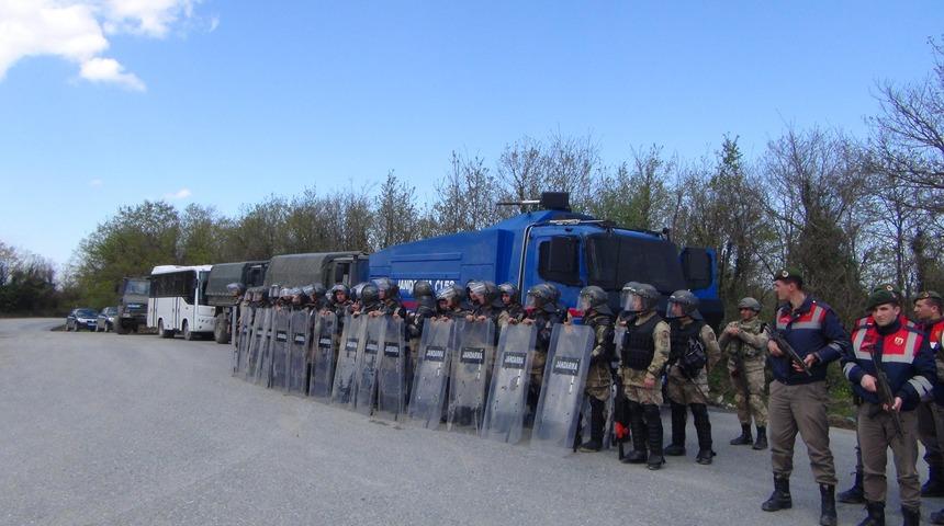 Ara&ccedil; takip sistemi uygulanmaya başladı, kontak kapatan hafriyat&ccedil;ılar d&ouml;k&uuml;m sahasında a&ccedil;ıklama yaptı  (1)