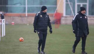 Kayserispor'da &ccedil;i&ccedil;eği burnunda hoca Erling Moe'den ilk a&ccedil;ıklamalar!