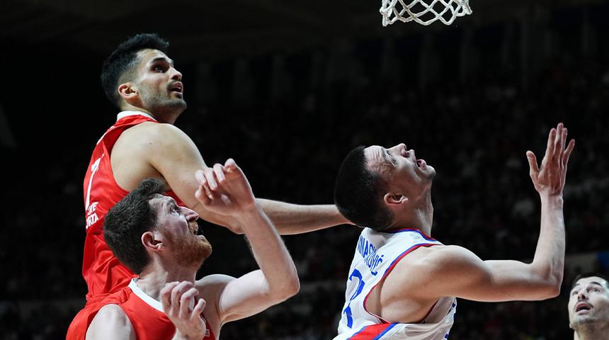 12 Dev Adam'dan kritik zafer! D&uuml;nya Kupası yolunda Sırbistan'ı ge&ccedil;tik