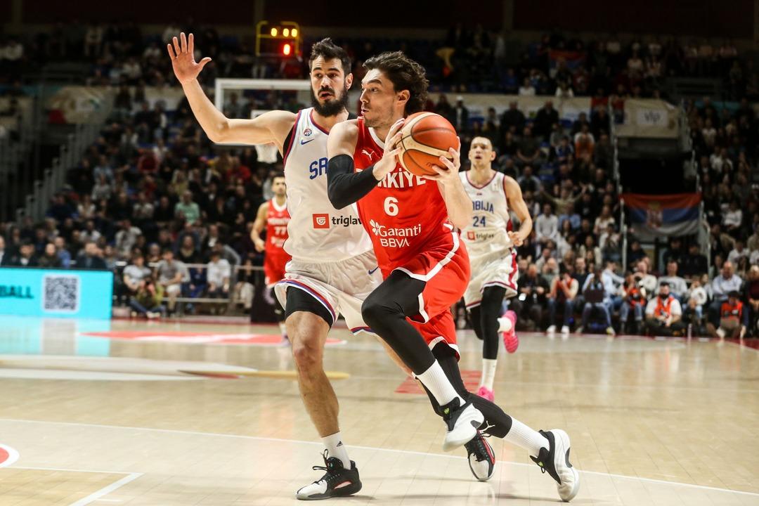 12 Dev Adam dan kritik zafer! D&uuml;nya Kupası yolunda Sırbistan ı ge&ccedil;tik 1