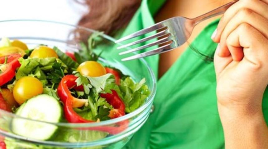 Bu besinler hayat kurtarıyor! Bahar aylarında nasıl beslenilmeli?