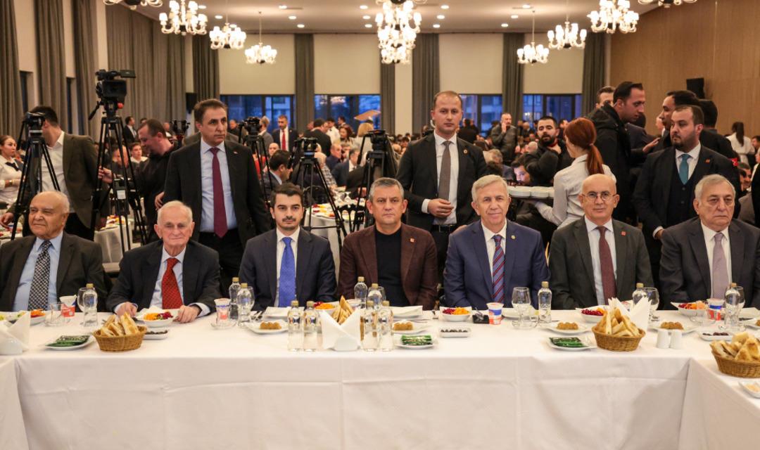 CHP lideri &Ouml;zel den  Mansur Yavaş  &ccedil;ıkışı: "Artık bu vakitten sonra..." 5