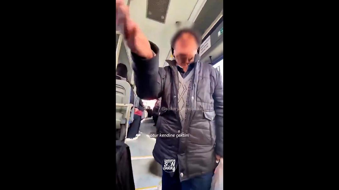 Yer vermeyince kucağına oturdu: Bacağını g&ouml;r&uuml;nce ise şoke oldu! "Belki s&ouml;ylemek istemiyorum" 4