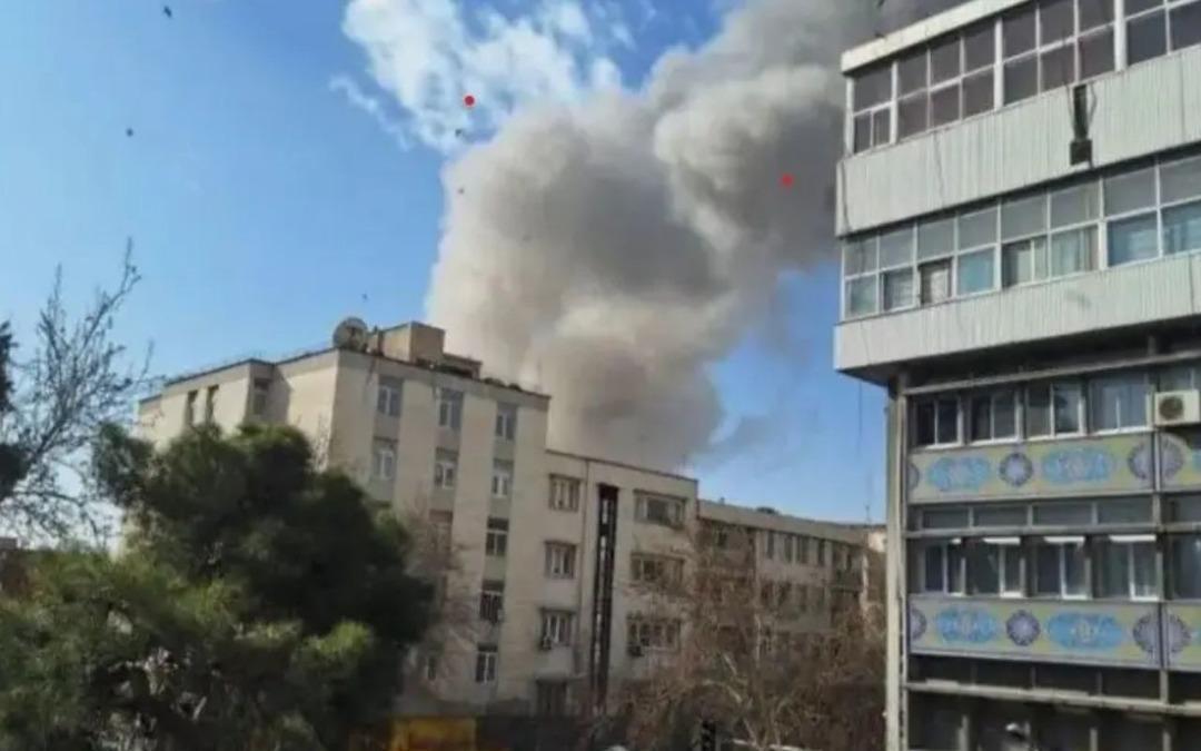 SON DAKİKA| İsrail resmen duyurdu: İran&rsquo;a saldırı başladı! Patlamalar ve siber saldırılar yaşanıyor  1