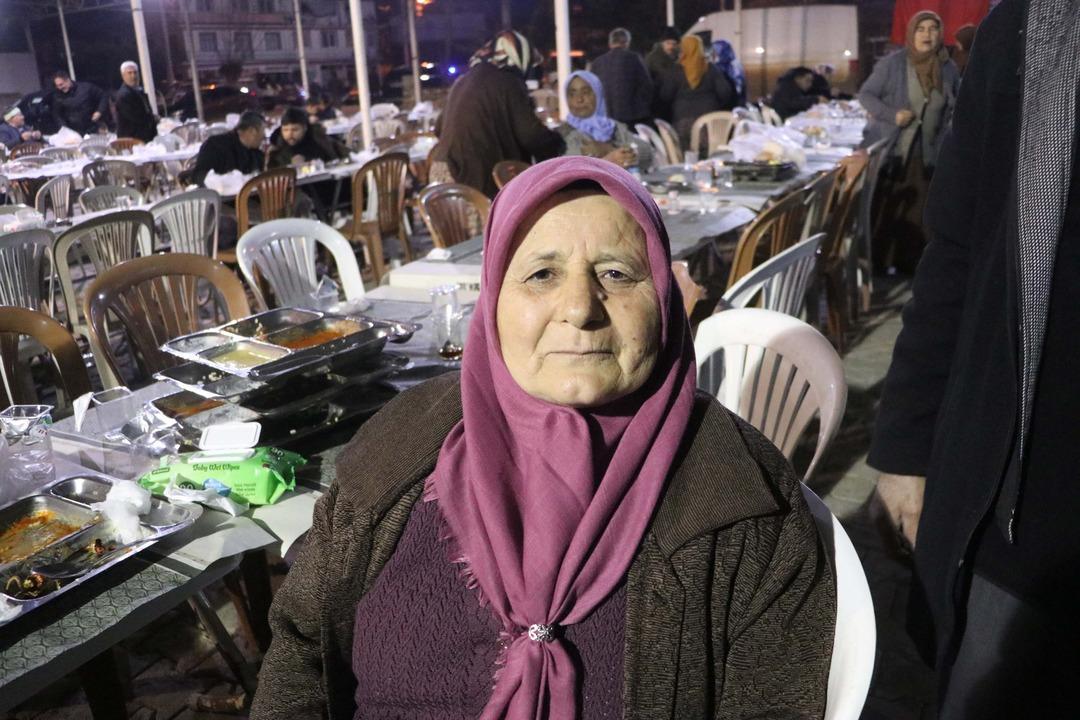 Bu mahallede iftar yemeklerini kadınların hazırlaması yasaklandı! 4