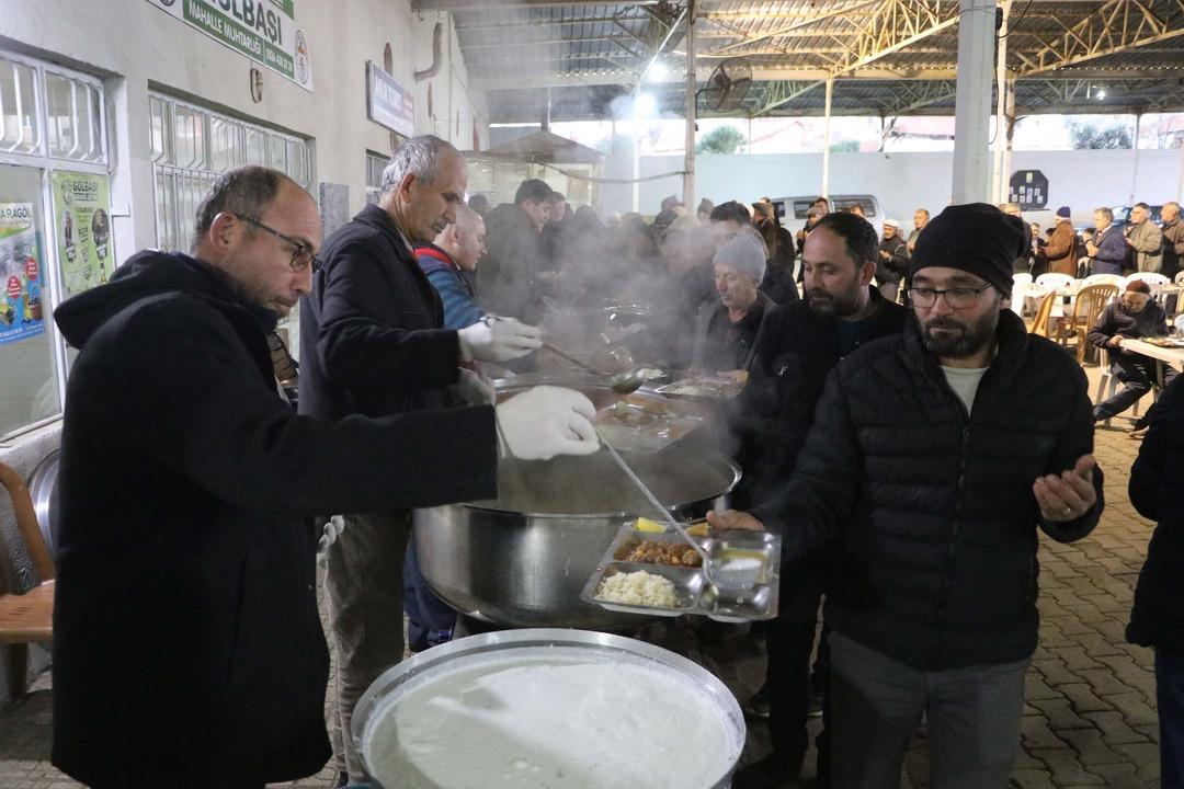 Bu mahallede iftar yemeklerini kadınların hazırlaması yasaklandı! 2