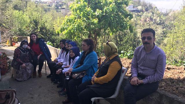 Rize’de Meslek Lisesi öğrencileri ihtiyaç sahibi ailelerle buluşuyor