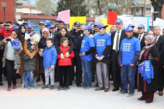 Çankırı'da Otizm Farkındalık Günü yürüyüşü düzenlendi