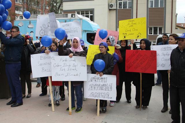 Çankırı'da Otizm Farkındalık Günü yürüyüşü düzenlendi