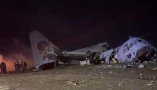 Bolivya'da yeni basılan parayı taşıyan askeri u&ccedil;ak d&uuml;şt&uuml;!