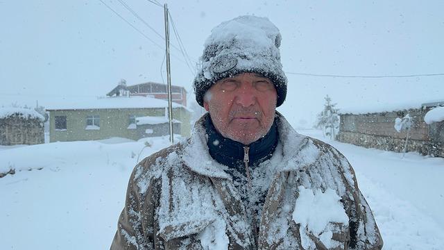 Kars'da yarım asırlık kar rekoru: Eskimo evleri yaptılar!