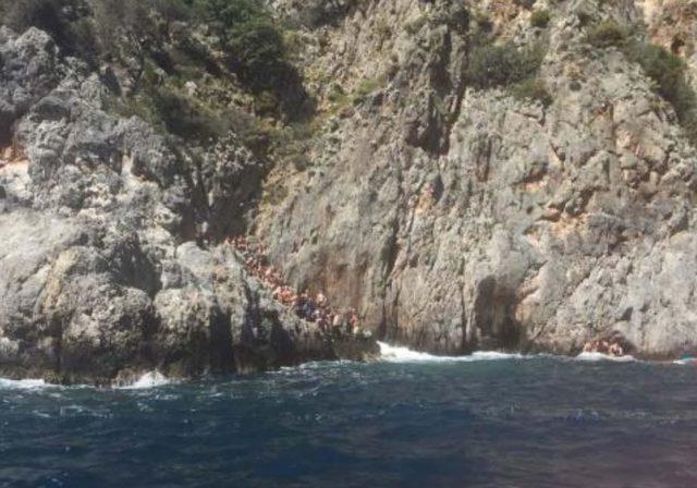 Fethiye'de batan dalış teknesindeki 71'i öğrenci, 79 kişi kurtarıldı (4)