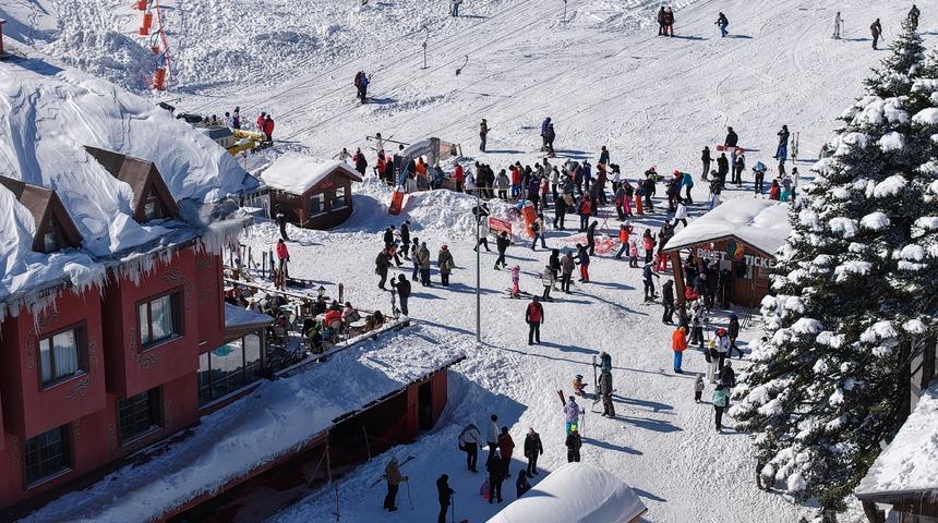 Uludağ'da hafta sonu yoğunluğu