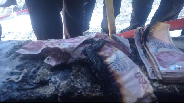 Kahramanmaraş’ta bir evde çıkan yangında 183 bin TL para yandı!