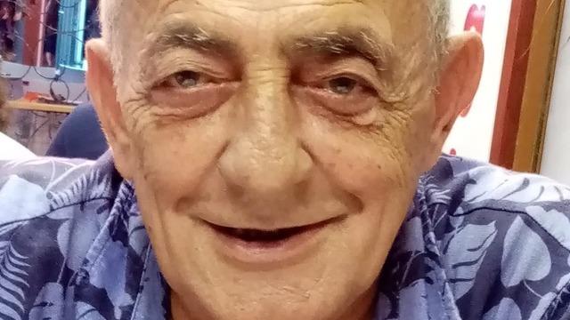 Emekli öğretmen evinde ölü bulundu